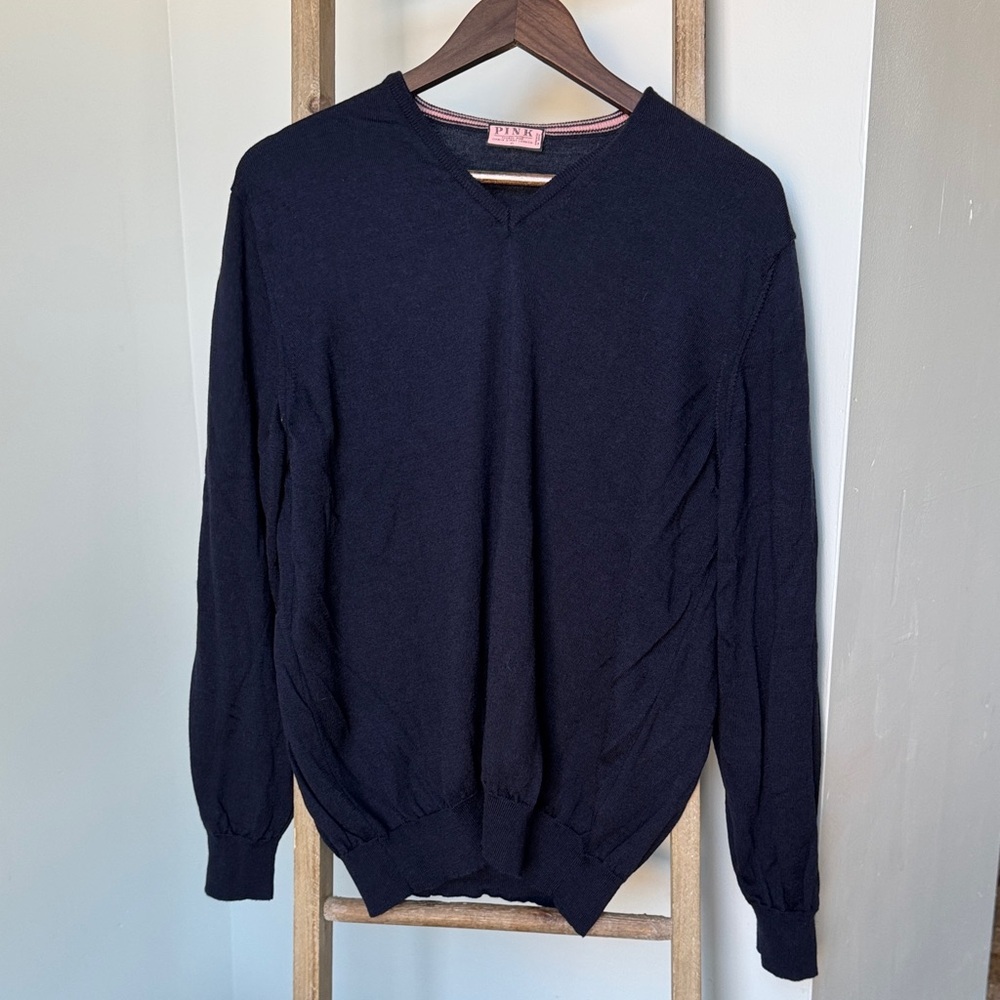 Thomas‎ Pink 100% merino wool Men's V-Neck Sweater in Dark Blue